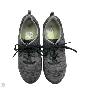 Shoes Athletic By Clothes Mentor In Black, Size: 8.5