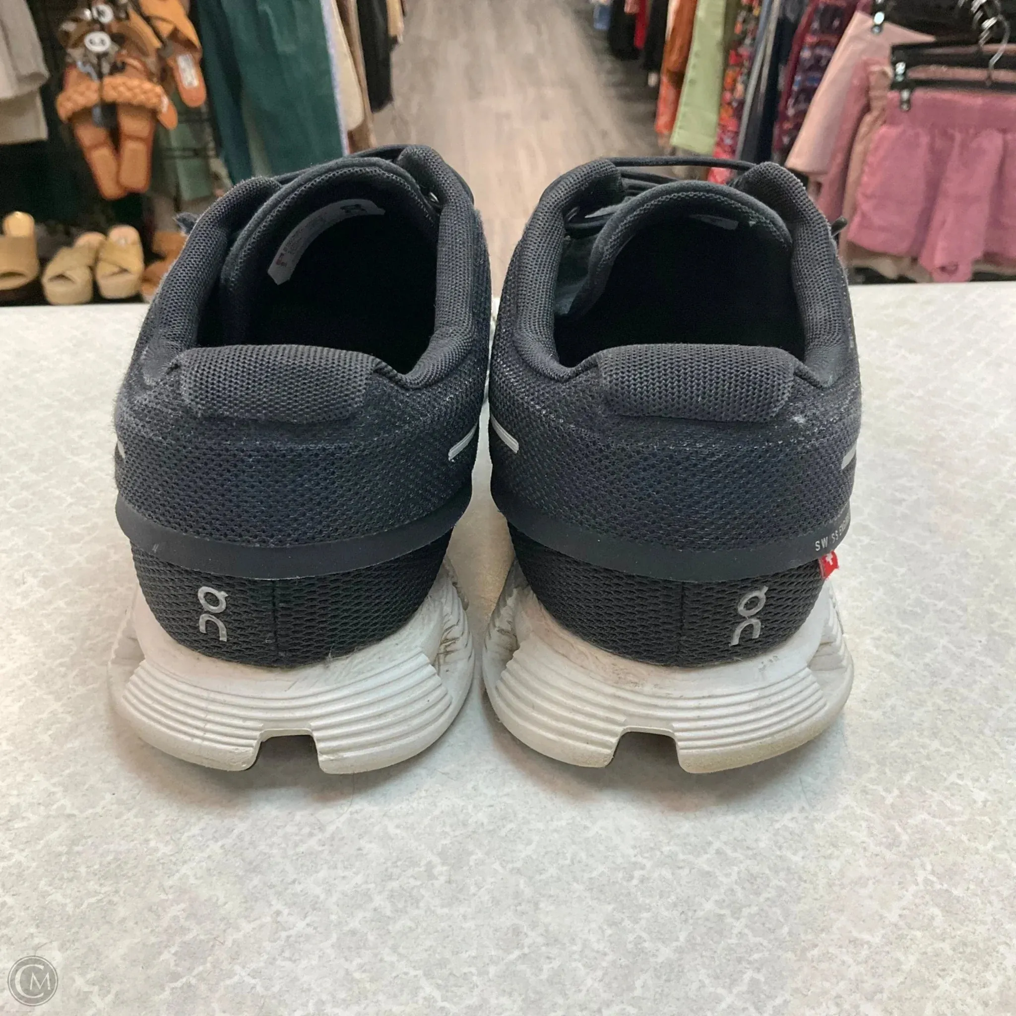 Shoes Athletic By Clothes Mentor In Black, Size: 9